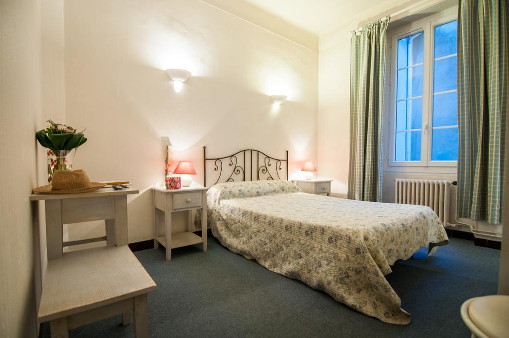 Hotel Restaurant Le Central Châteaurenard Εξωτερικό φωτογραφία